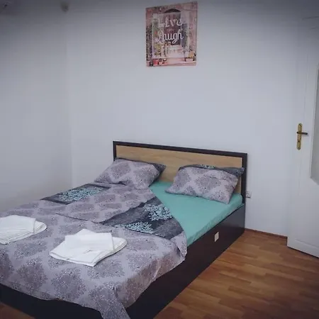 Top Central Apt The Floor Apartamento Varna